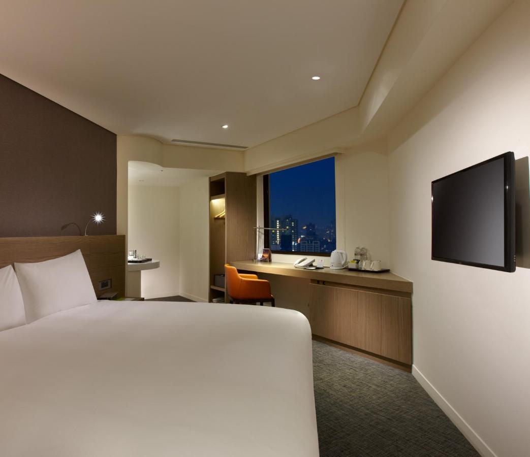 Royal Inn Taipei Linsen - Huashan 1914 Creative Park Экстерьер фото
